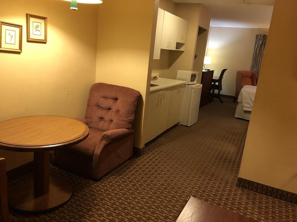 Best Value Inn & Suites パリーサウンド エクステリア 写真