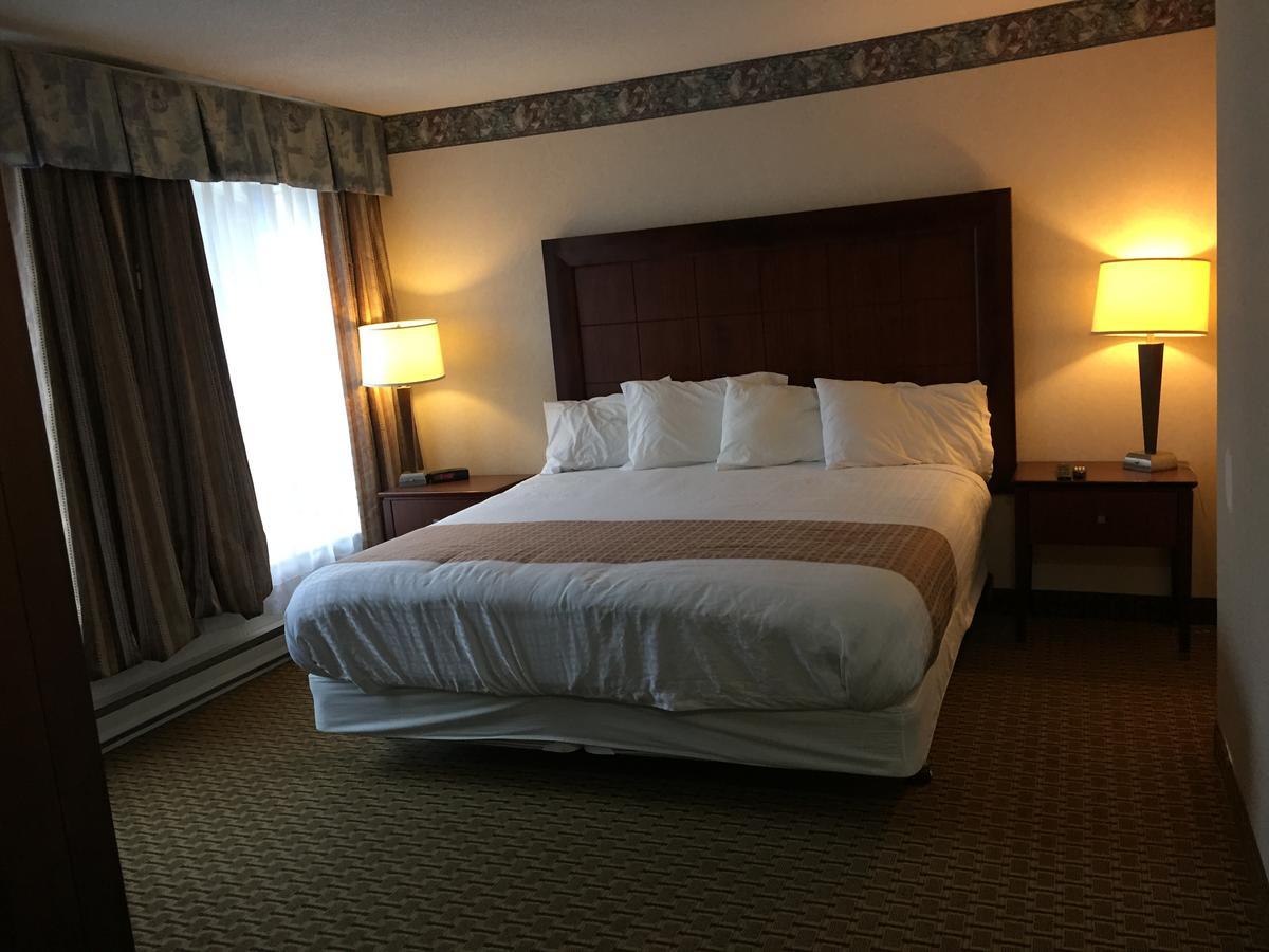 Best Value Inn & Suites パリーサウンド エクステリア 写真