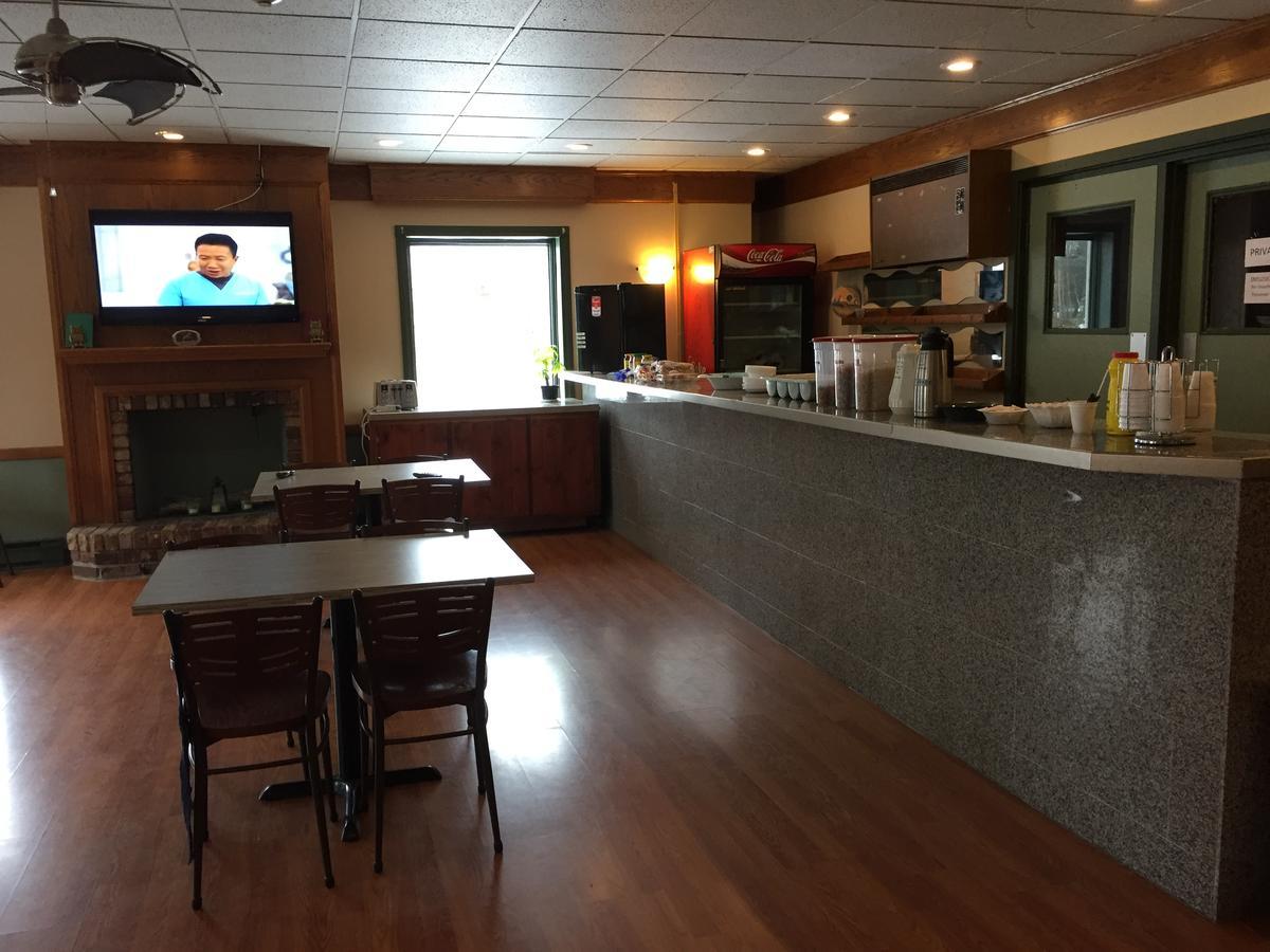 Best Value Inn & Suites パリーサウンド エクステリア 写真