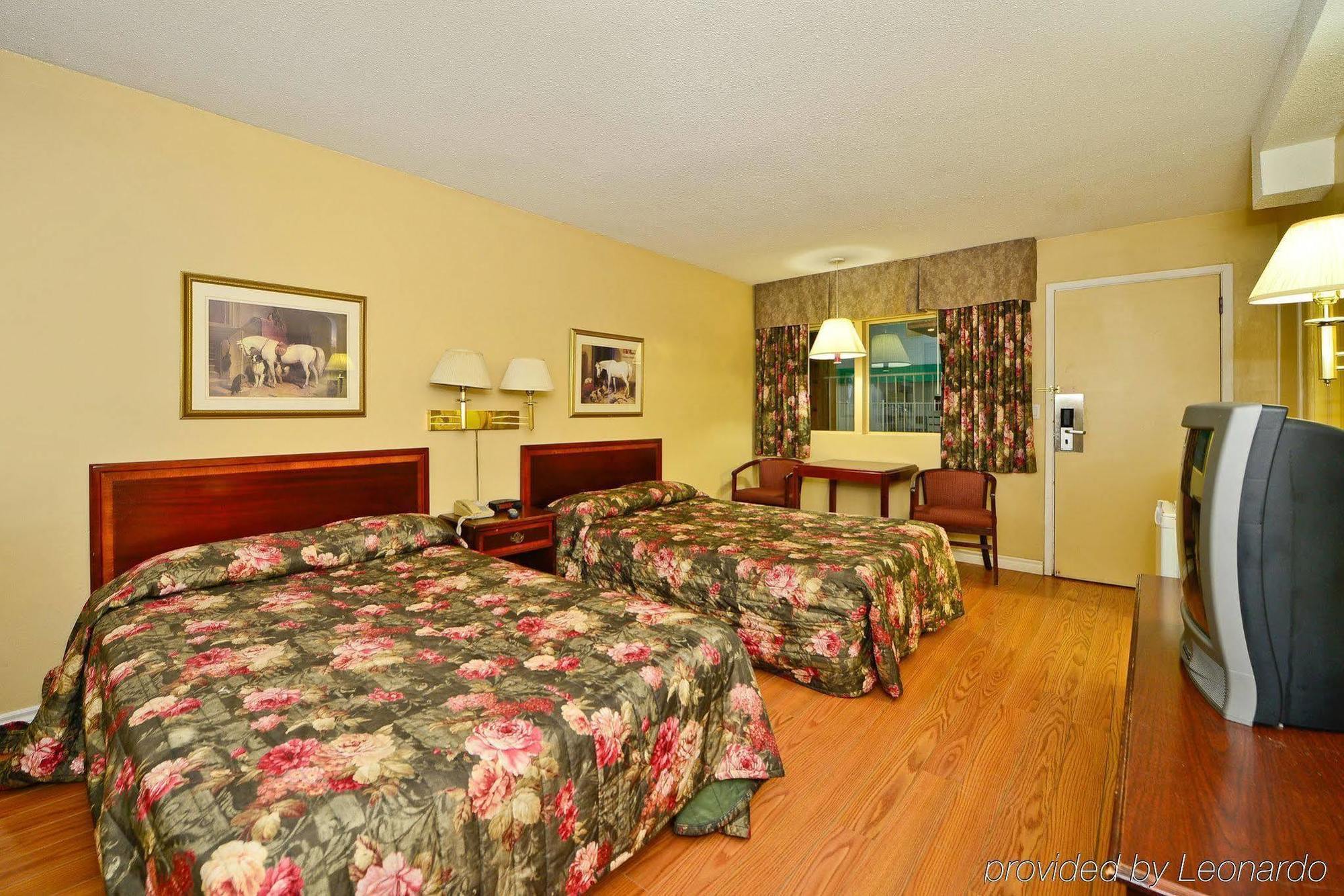 Best Value Inn & Suites パリーサウンド エクステリア 写真