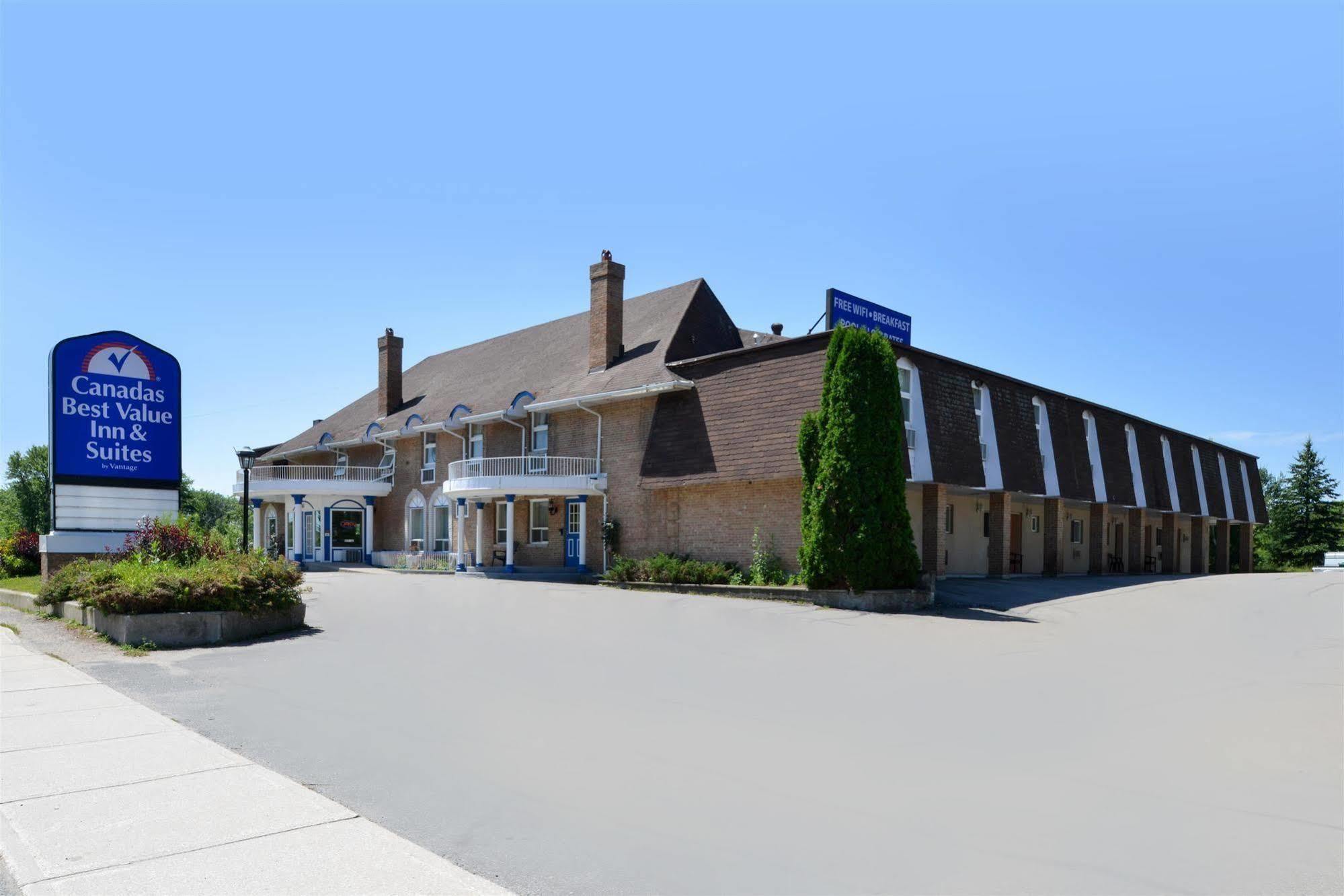 Best Value Inn & Suites パリーサウンド エクステリア 写真