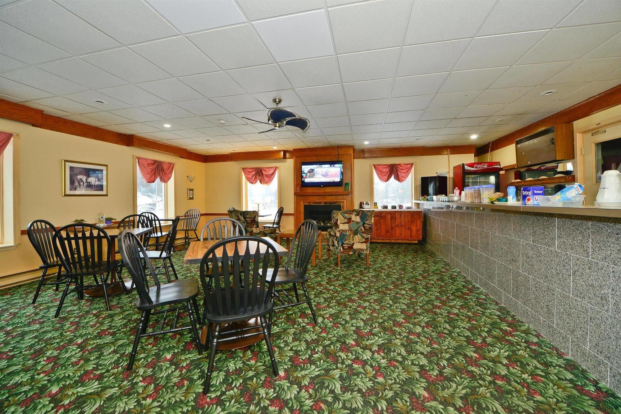 Best Value Inn & Suites パリーサウンド エクステリア 写真