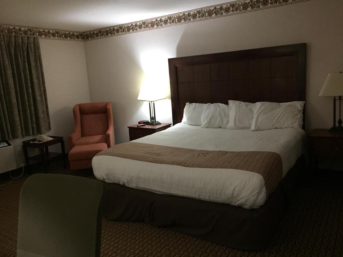 Best Value Inn & Suites パリーサウンド エクステリア 写真